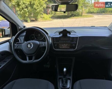 Белый Фольксваген e-up, объемом двигателя 0 л и пробегом 17 тыс. км за 14900 $, фото 6 на Automoto.ua