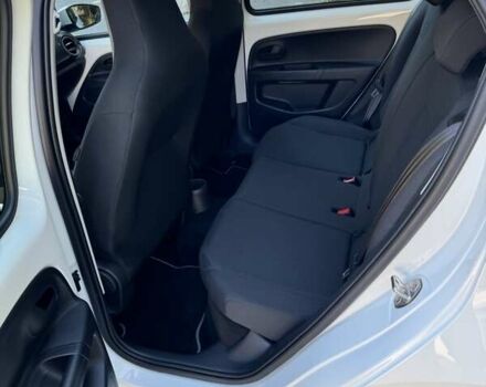 Белый Фольксваген e-up, объемом двигателя 0 л и пробегом 17 тыс. км за 14900 $, фото 36 на Automoto.ua