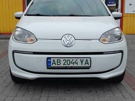 Фольксваген e-up 2013 у Хмельницькому на Automoto.ua Білий Фольксваген e-up, об'ємом двигуна 0 л та пробігом 110 тис. км за 6000 $, фото 1 на Automoto.ua