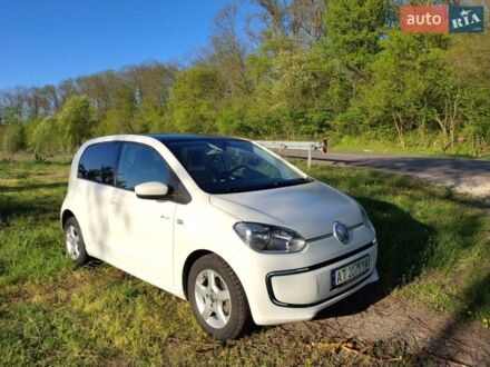 Білий Фольксваген e-up, об'ємом двигуна 0 л та пробігом 130 тис. км за 6299 $, фото 1 на Automoto.ua