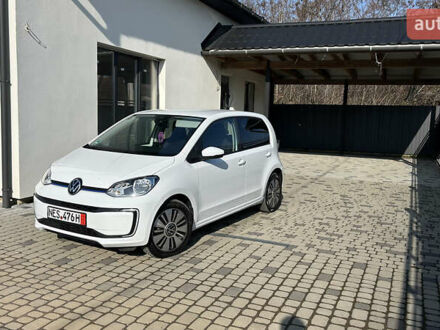 Белый Фольксваген e-up, объемом двигателя 0 л и пробегом 61 тыс. км за 12900 $, фото 1 на Automoto.ua