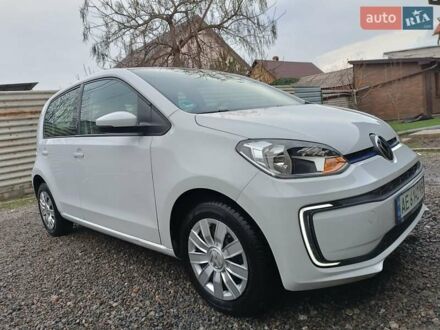 Білий Фольксваген e-up, об'ємом двигуна 0 л та пробігом 50 тис. км за 11400 $, фото 1 на Automoto.ua