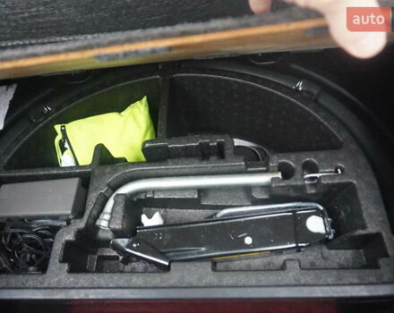 Черный Фольксваген e-up, объемом двигателя 0 л и пробегом 151 тыс. км за 5555 $, фото 49 на Automoto.ua