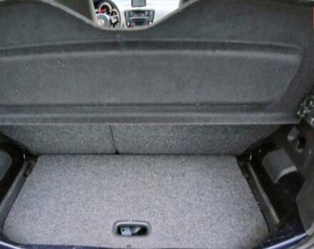 Черный Фольксваген e-up, объемом двигателя 0 л и пробегом 140 тыс. км за 6500 $, фото 5 на Automoto.ua