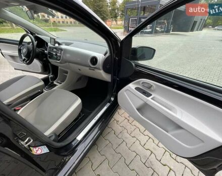 Чорний Фольксваген e-up, об'ємом двигуна 0 л та пробігом 114 тис. км за 6199 $, фото 21 на Automoto.ua