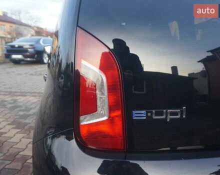 Черный Фольксваген e-up, объемом двигателя 0 л и пробегом 100 тыс. км за 6000 $, фото 25 на Automoto.ua