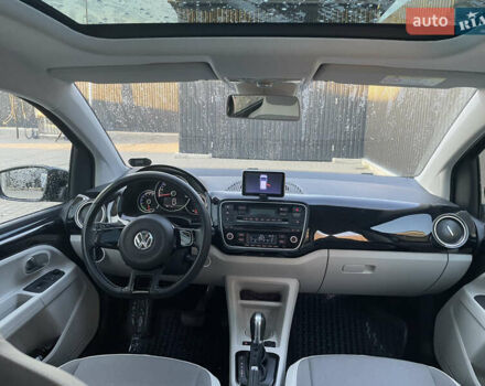 Черный Фольксваген e-up, объемом двигателя 0 л и пробегом 113 тыс. км за 6450 $, фото 7 на Automoto.ua