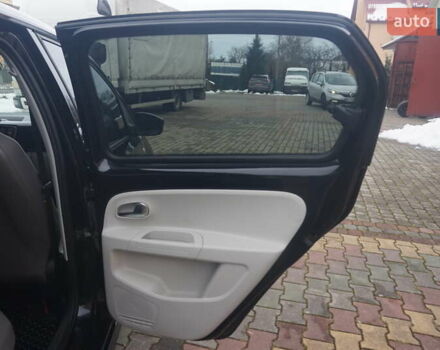 Черный Фольксваген e-up, объемом двигателя 0 л и пробегом 151 тыс. км за 5555 $, фото 40 на Automoto.ua