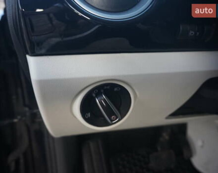 Черный Фольксваген e-up, объемом двигателя 0 л и пробегом 100 тыс. км за 6000 $, фото 29 на Automoto.ua