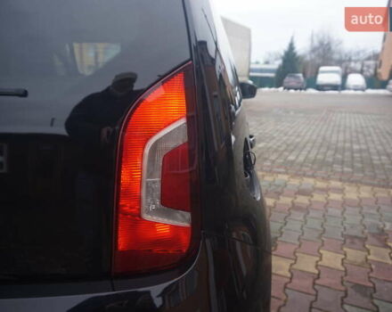 Черный Фольксваген e-up, объемом двигателя 0 л и пробегом 151 тыс. км за 5555 $, фото 20 на Automoto.ua