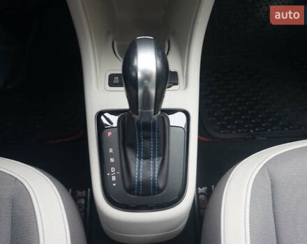 Черный Фольксваген e-up, объемом двигателя 0 л и пробегом 151 тыс. км за 5555 $, фото 35 на Automoto.ua