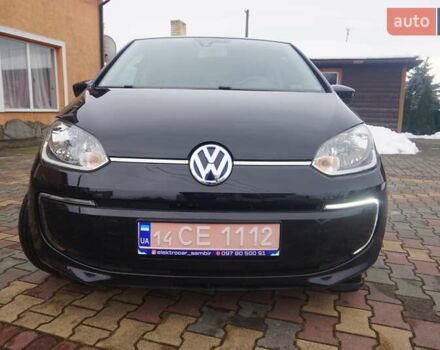 Черный Фольксваген e-up, объемом двигателя 0 л и пробегом 151 тыс. км за 5555 $, фото 22 на Automoto.ua