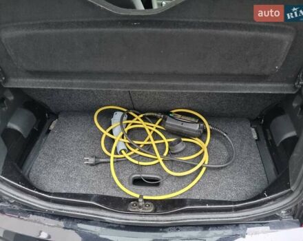 Черный Фольксваген e-up, объемом двигателя 0 л и пробегом 113 тыс. км за 5999 $, фото 31 на Automoto.ua