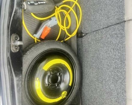 Черный Фольксваген e-up, объемом двигателя 0 л и пробегом 140 тыс. км за 6500 $, фото 24 на Automoto.ua