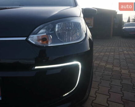 Черный Фольксваген e-up, объемом двигателя 0 л и пробегом 100 тыс. км за 6000 $, фото 22 на Automoto.ua