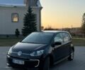 Черный Фольксваген e-up, объемом двигателя 0 л и пробегом 114 тыс. км за 6100 $, фото 1 на Automoto.ua