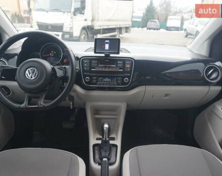 Черный Фольксваген e-up, объемом двигателя 0 л и пробегом 151 тыс. км за 5555 $, фото 46 на Automoto.ua