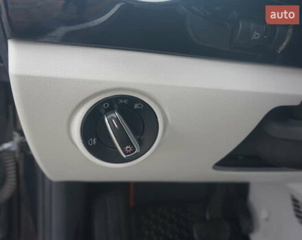 Черный Фольксваген e-up, объемом двигателя 0 л и пробегом 151 тыс. км за 5555 $, фото 26 на Automoto.ua