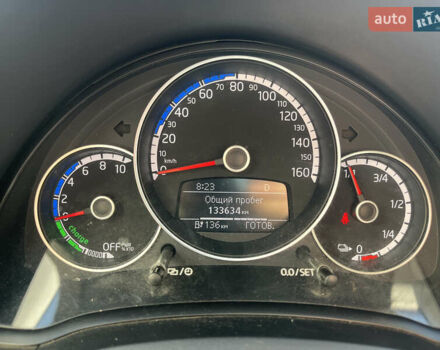 Черный Фольксваген e-up, объемом двигателя 0 л и пробегом 133 тыс. км за 6100 $, фото 12 на Automoto.ua