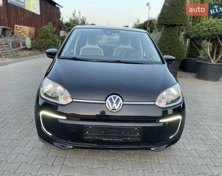Черный Фольксваген e-up, объемом двигателя 0 л и пробегом 101 тыс. км за 5999 $, фото 1 на Automoto.ua
