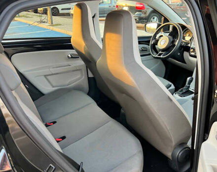 Чорний Фольксваген e-up, об'ємом двигуна 0 л та пробігом 91 тис. км за 7900 $, фото 8 на Automoto.ua