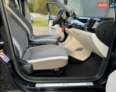 Чорний Фольксваген e-up, об'ємом двигуна 0 л та пробігом 85 тис. км за 6799 $, фото 33 на Automoto.ua