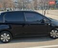 Черный Фольксваген e-up, объемом двигателя 0 л и пробегом 129 тыс. км за 6500 $, фото 1 на Automoto.ua