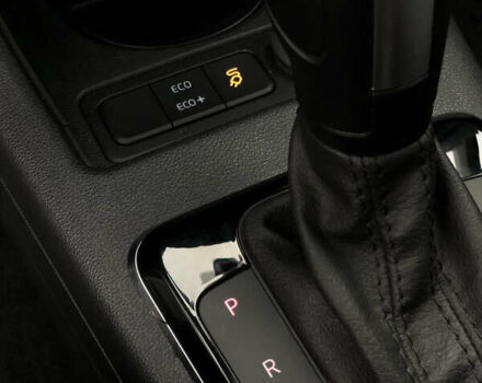 Черный Фольксваген e-up, объемом двигателя 0 л и пробегом 58 тыс. км за 10850 $, фото 13 на Automoto.ua