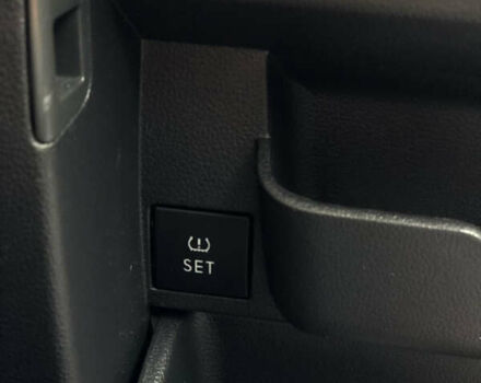 Черный Фольксваген e-up, объемом двигателя 0 л и пробегом 58 тыс. км за 10850 $, фото 14 на Automoto.ua