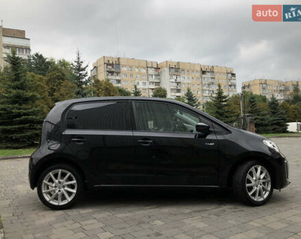 Черный Фольксваген e-up, объемом двигателя 0 л и пробегом 58 тыс. км за 10850 $, фото 1 на Automoto.ua