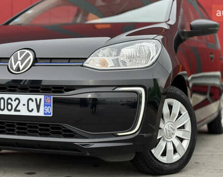 Черный Фольксваген e-up, объемом двигателя 0 л и пробегом 48 тыс. км за 10500 $, фото 5 на Automoto.ua