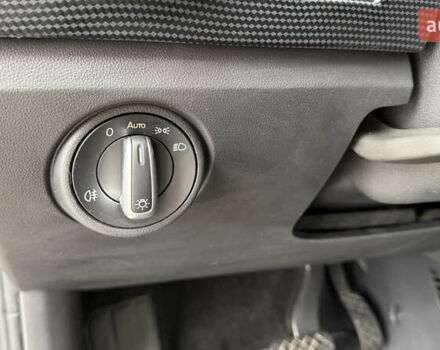 Черный Фольксваген e-up, объемом двигателя 0 л и пробегом 48 тыс. км за 10500 $, фото 19 на Automoto.ua