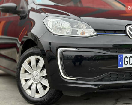 Черный Фольксваген e-up, объемом двигателя 0 л и пробегом 48 тыс. км за 10500 $, фото 10 на Automoto.ua