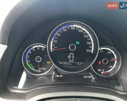 Черный Фольксваген e-up, объемом двигателя 0 л и пробегом 54 тыс. км за 10940 $, фото 2 на Automoto.ua