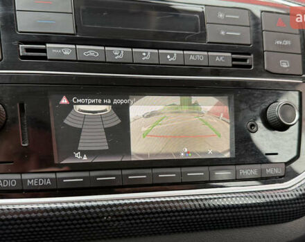 Черный Фольксваген e-up, объемом двигателя 0 л и пробегом 48 тыс. км за 10500 $, фото 25 на Automoto.ua