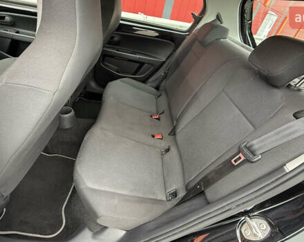 Черный Фольксваген e-up, объемом двигателя 0 л и пробегом 48 тыс. км за 10500 $, фото 34 на Automoto.ua