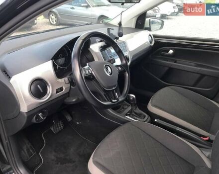Черный Фольксваген e-up, объемом двигателя 0 л и пробегом 54 тыс. км за 10940 $, фото 6 на Automoto.ua