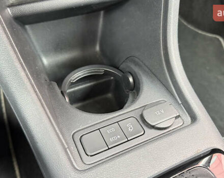 Черный Фольксваген e-up, объемом двигателя 0 л и пробегом 48 тыс. км за 10500 $, фото 28 на Automoto.ua