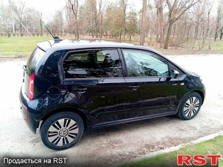 Чорний Фольксваген e-up, об'ємом двигуна 60 л та пробігом 98 тис. км за 6600 $, фото 1 на Automoto.ua