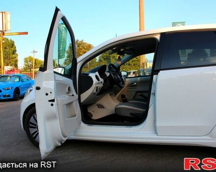 Фольксваген e-up, объемом двигателя 60 л и пробегом 0 тыс. км за 6100 $, фото 1 на Automoto.ua