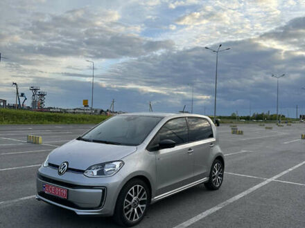 Фольксваген e-up 2020 у Львові на Automoto.ua Фольксваген e-up, об'ємом двигуна 0 л та пробігом 21 тис. км за 11200 $, фото 1 на Automoto.ua