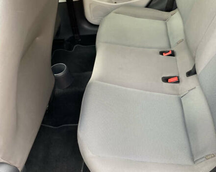 Серый Фольксваген e-up, объемом двигателя 0 л и пробегом 99 тыс. км за 6500 $, фото 7 на Automoto.ua