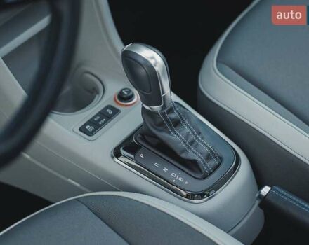 Серый Фольксваген e-up, объемом двигателя 0 л и пробегом 64 тыс. км за 7400 $, фото 13 на Automoto.ua