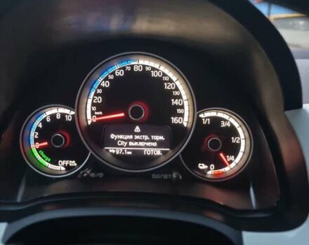 Серый Фольксваген e-up, объемом двигателя 0 л и пробегом 99 тыс. км за 6450 $, фото 25 на Automoto.ua