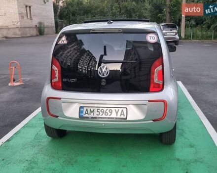 Серый Фольксваген e-up, объемом двигателя 0 л и пробегом 99 тыс. км за 6450 $, фото 8 на Automoto.ua