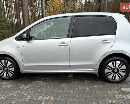 Серый Фольксваген e-up, объемом двигателя 0 л и пробегом 109 тыс. км за 5600 $, фото 2 на Automoto.ua