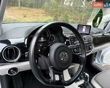 Серый Фольксваген e-up, объемом двигателя 0 л и пробегом 109 тыс. км за 5600 $, фото 9 на Automoto.ua