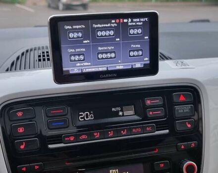 Серый Фольксваген e-up, объемом двигателя 0 л и пробегом 99 тыс. км за 6450 $, фото 1 на Automoto.ua