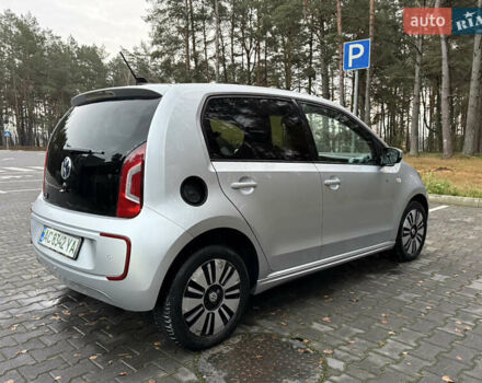 Серый Фольксваген e-up, объемом двигателя 0 л и пробегом 109 тыс. км за 5600 $, фото 5 на Automoto.ua