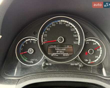 Серый Фольксваген e-up, объемом двигателя 0 л и пробегом 90 тыс. км за 6499 $, фото 42 на Automoto.ua